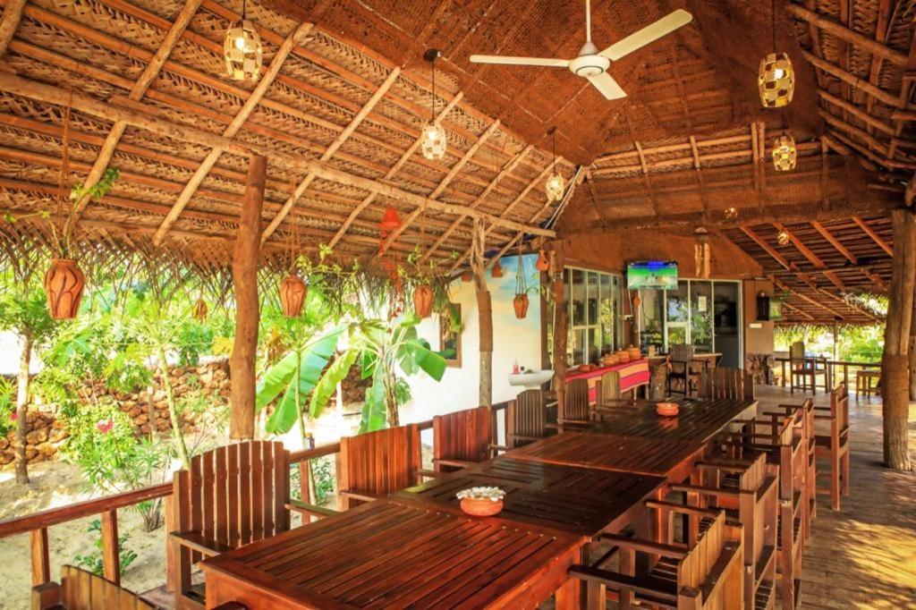 Whisky Point Surf Cabana Аругам Экстерьер фото